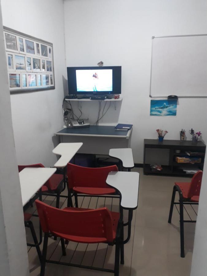 Flight Crew Hostel เบโลโอรีซอนชี ภายนอก รูปภาพ