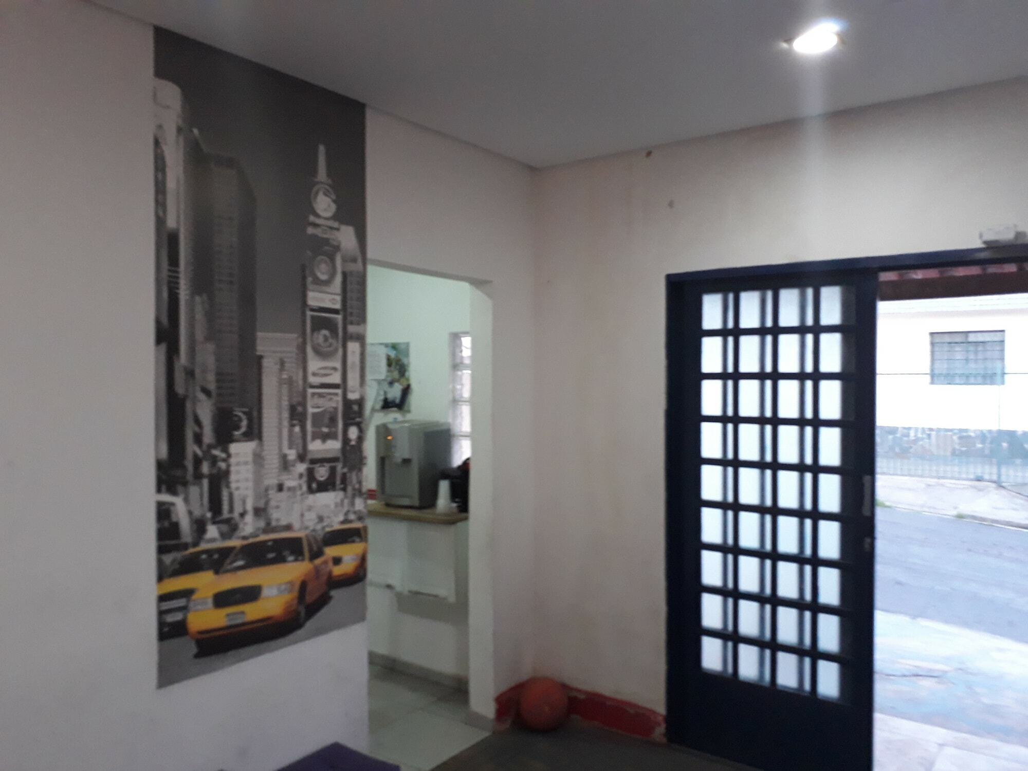 Flight Crew Hostel เบโลโอรีซอนชี ภายนอก รูปภาพ